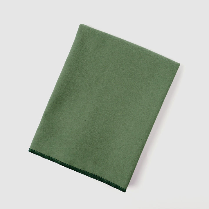 Cosycombe™ Lightweight Warm Fleece Blanket in 31 Colours, Machine Washable