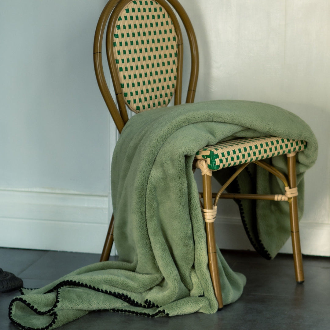 Cosycombe™ Ultra-Soft Plush Throw Blanket for Sofa and Bed