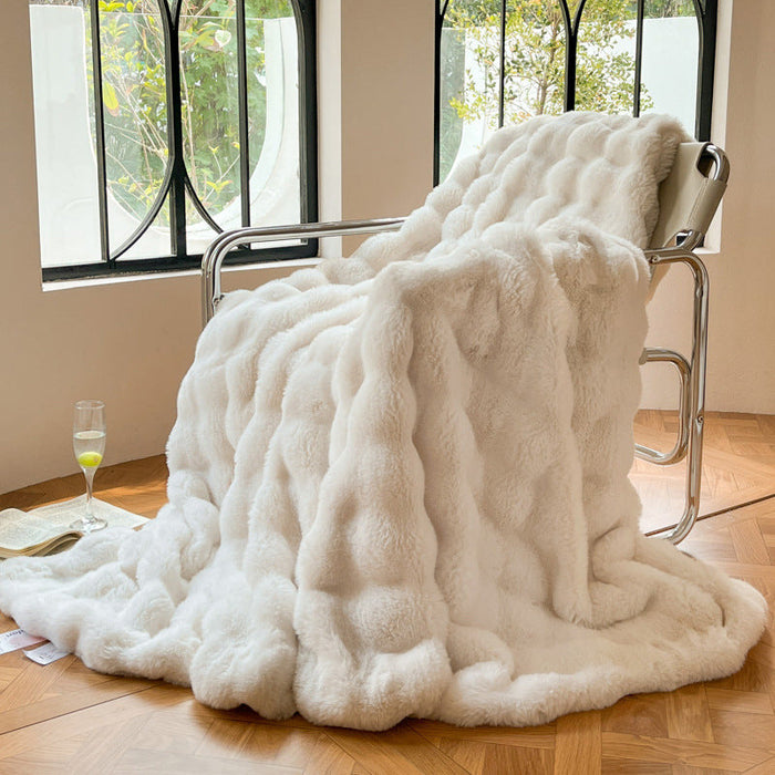 Cosycombe™ Soft Textured Throw Blanket with Elegant Wave Pattern