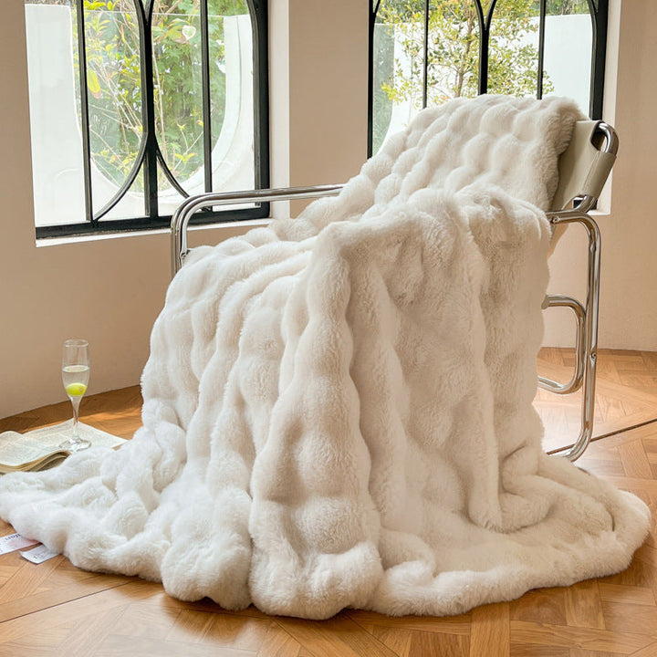 Cosycombe™ Soft Textured Throw Blanket with Elegant Wave Pattern
