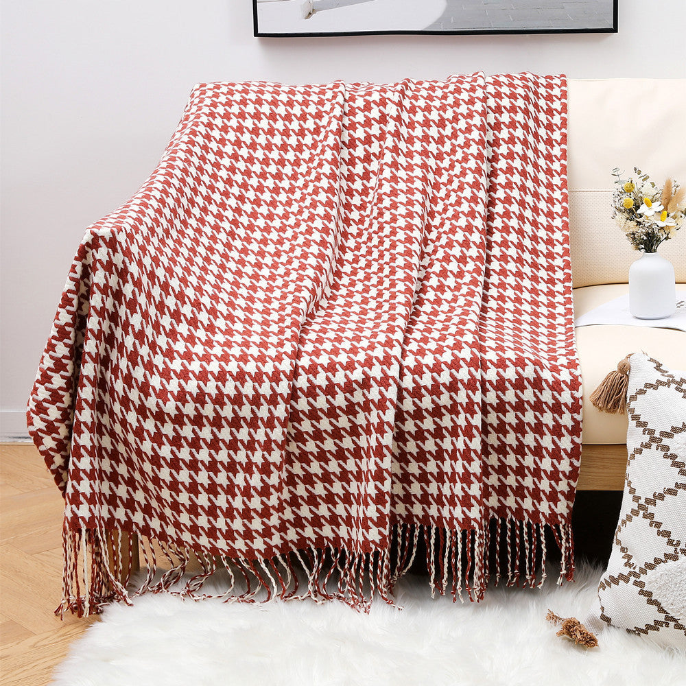 Cosycombe™ Houndstooth Throw Blanket with Stylish Fringe Detail