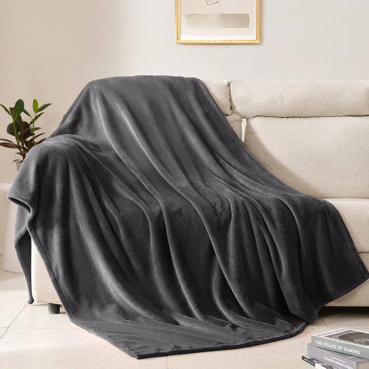 Cosycombe™ Ultra-Soft Microfibre Throw Blanket, Lightweight and Plush