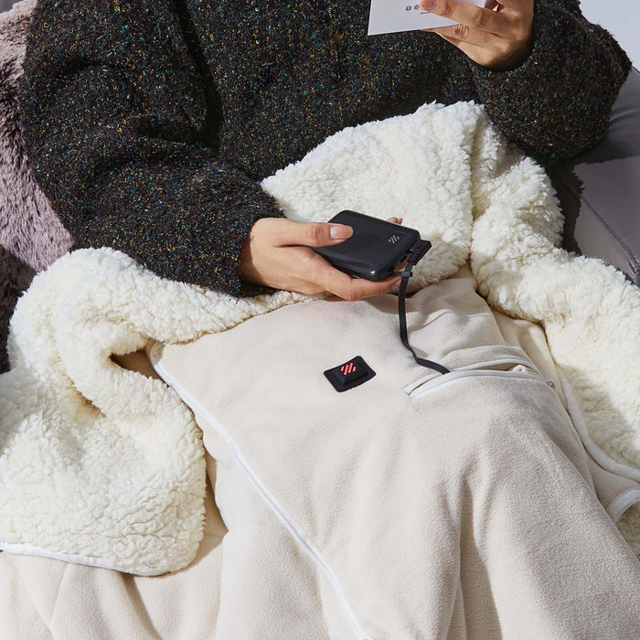 Cosycombe™ Women's Heated Snuggle Blanket with Hood and Pockets