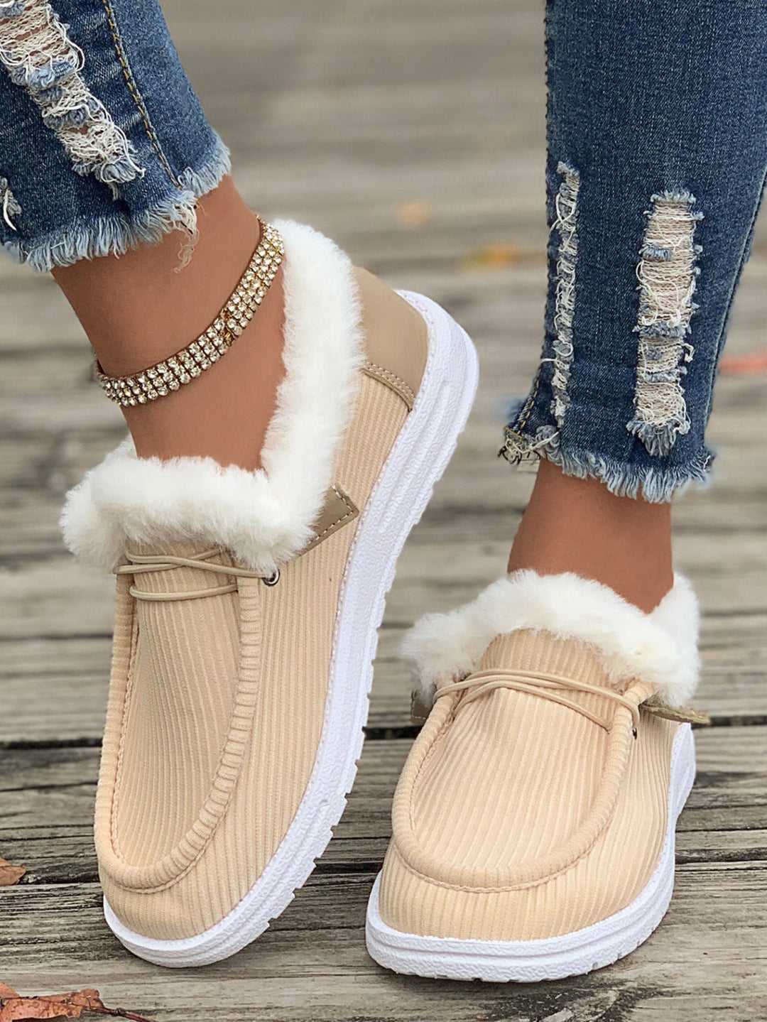 Cosycombe™ Fluffy Slip-On Slippers with Soft Lining and Grippy Sole