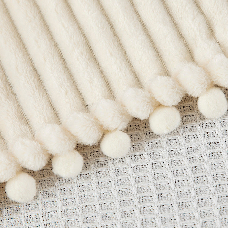 Cosycombe™ Ribbed Velvety Plush Throw With an Elegant Modern Look