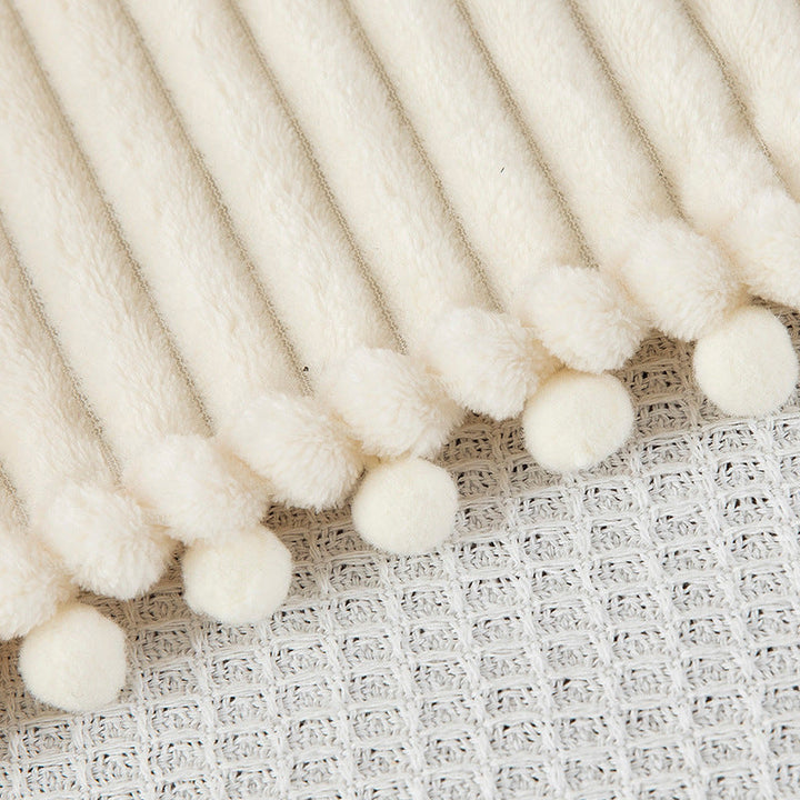 Cosycombe™ Ribbed Velvety Plush Throw With an Elegant Modern Look
