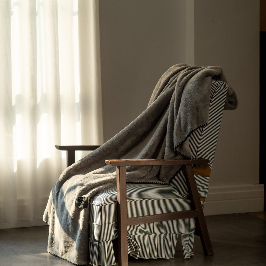 Cosycombe™ Ultra-Soft Plush Throw Blanket for Sofa and Bed
