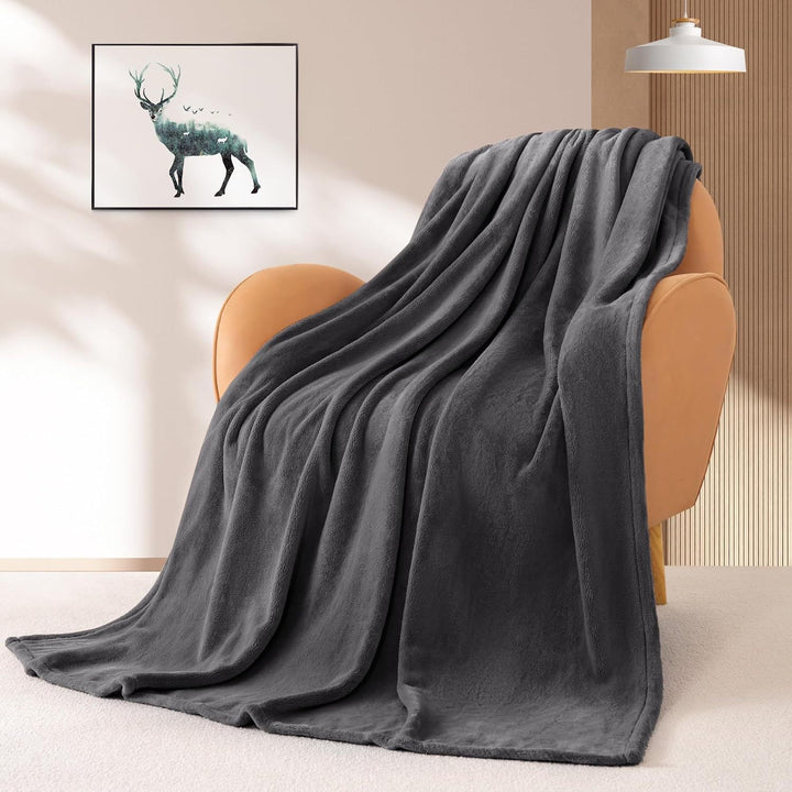 Cosycombe™ Ultra-Soft Microfibre Throw Blanket, Lightweight and Plush