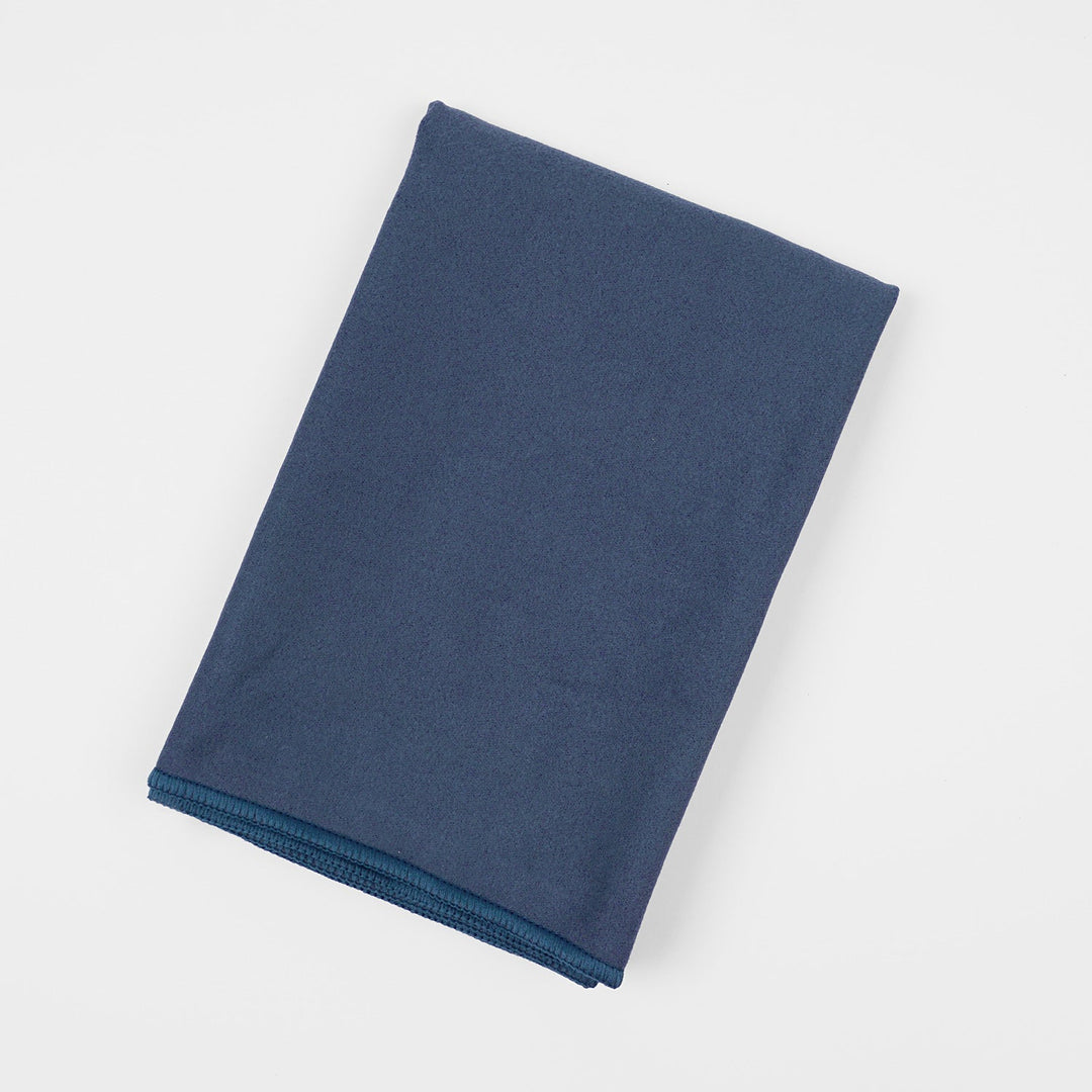 Cosycombe™ Lightweight Warm Fleece Blanket in 31 Colours, Machine Washable