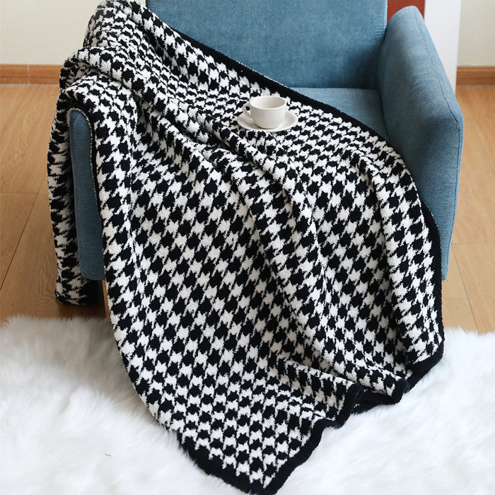 Cosycombe™ Houndstooth Knitted Throw Blanket, Soft and Machine Washable