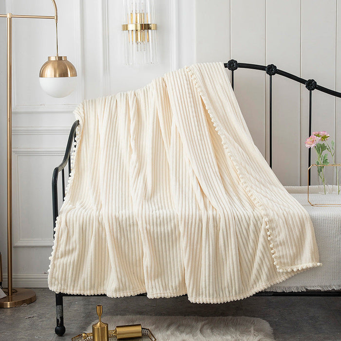 Cosycombe™ Ribbed Velvety Plush Throw With an Elegant Modern Look