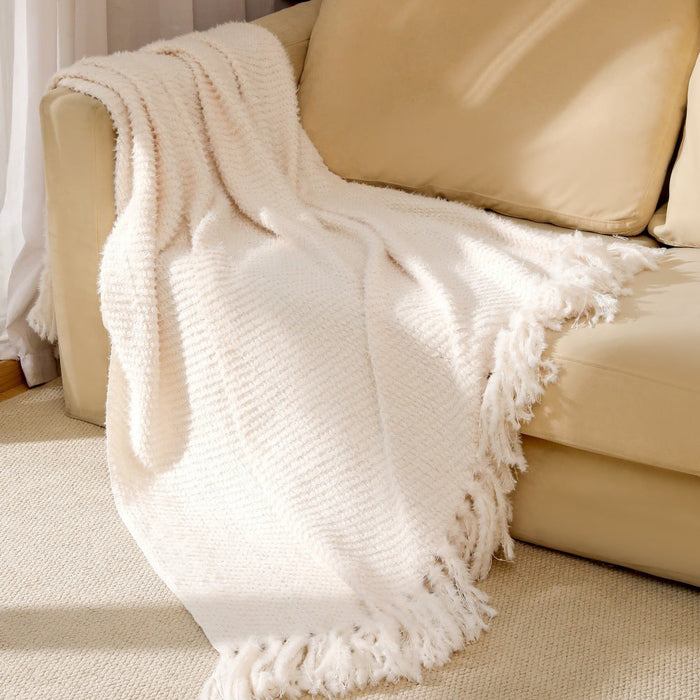 Cosycombe™ Luxurious Textured Throw Blanket with a Soft Plush Feel