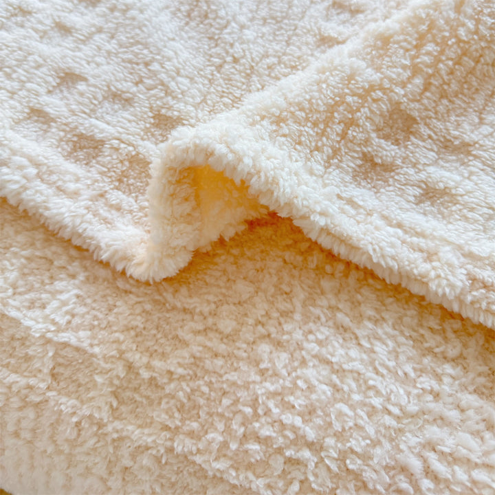 Cosycombe™ Textured Waffle Throw Blanket – Soft, Generous and Stylish