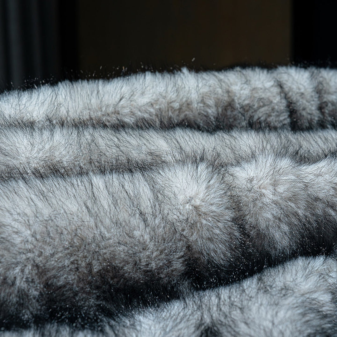 Cosycombe™ Luxurious Faux Fur Throw Blanket, Plush and Elegant