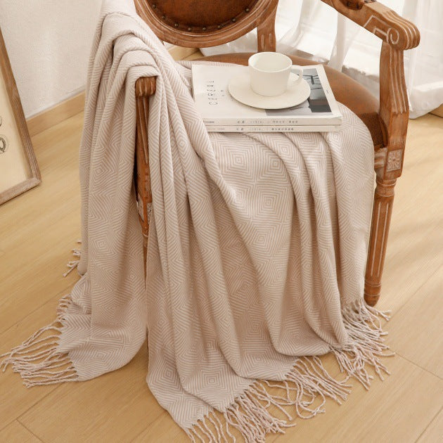 Cosycombe™ Geometric Woven Throw Blanket, Soft and Breathable