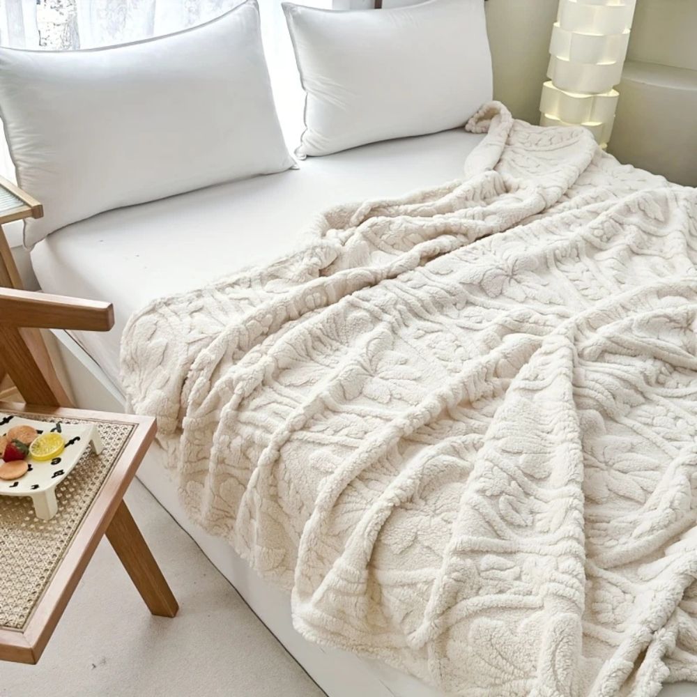 Cosycombe™ Geometric Jacquard Fleece Throw – Soft Microfibre in Four Sizes