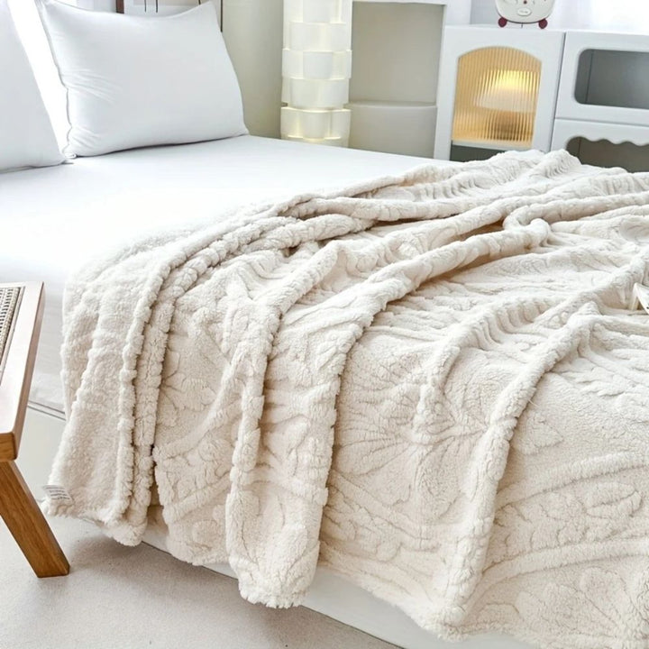 Cosycombe™ Geometric Jacquard Fleece Throw – Soft Microfibre in Four Sizes