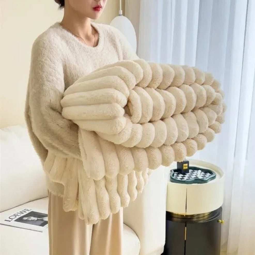 Cosycombe™ Ribbed Plush Throw Blanket with a Soft, Cloud-Like Feel