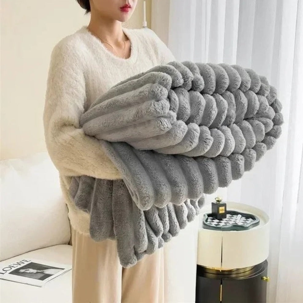 Cosycombe™ Ribbed Plush Throw Blanket with a Soft, Cloud-Like Feel