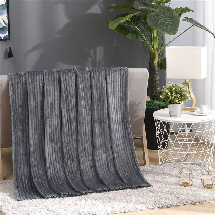 Cosycombe™ Ribbed Flannel Fleece Throw – Fluffy and Warm for Sofa or Bed
