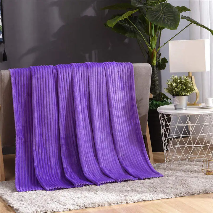 Cosycombe™ Ribbed Flannel Fleece Throw – Fluffy and Warm for Sofa or Bed