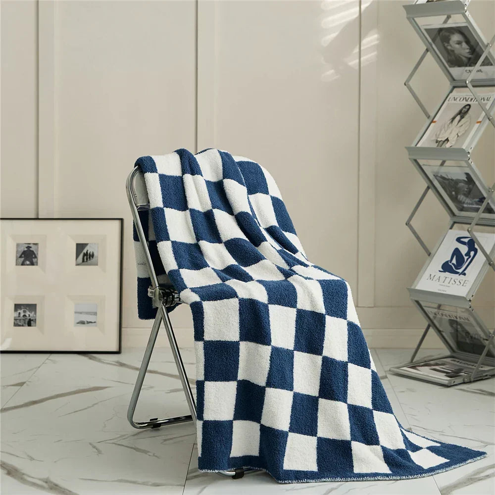 Cosycombe™ Soft Plush Throw Blanket in Navy for Cosy Year-Round Snuggling