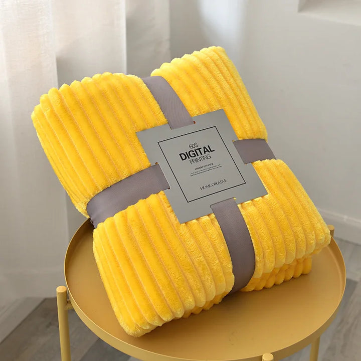 Cosycombe™ Ribbed Flannel Fleece Throw – Fluffy and Warm for Sofa or Bed