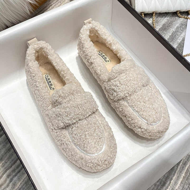 Cosycombe™ Plush Fluffy Slippers with Flexible Non-Slip Rubber Sole