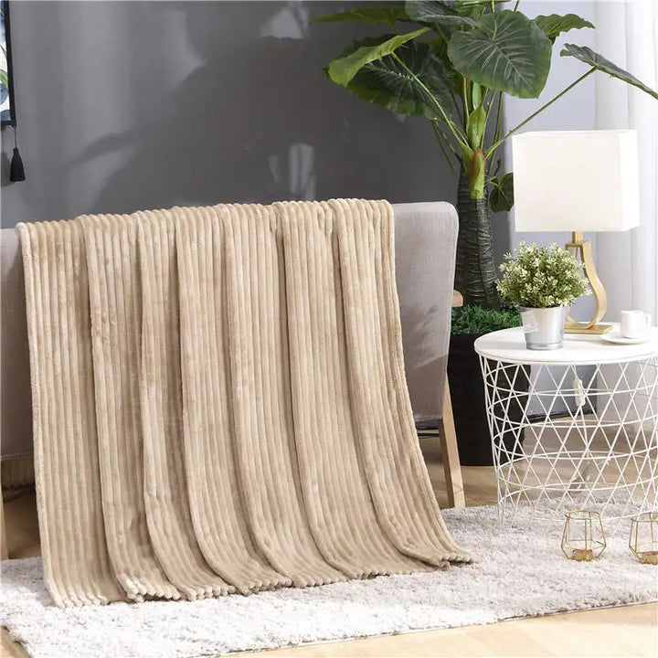 Cosycombe™ Ribbed Flannel Fleece Throw – Fluffy and Warm for Sofa or Bed
