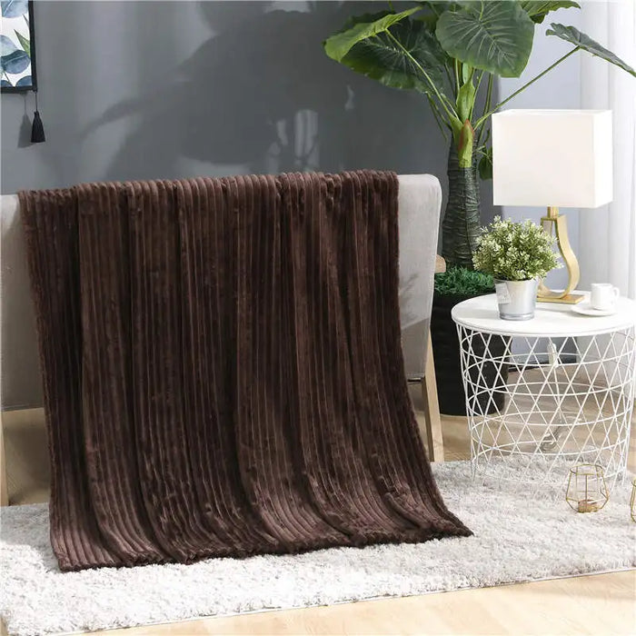 Cosycombe™ Ribbed Flannel Fleece Throw – Fluffy and Warm for Sofa or Bed