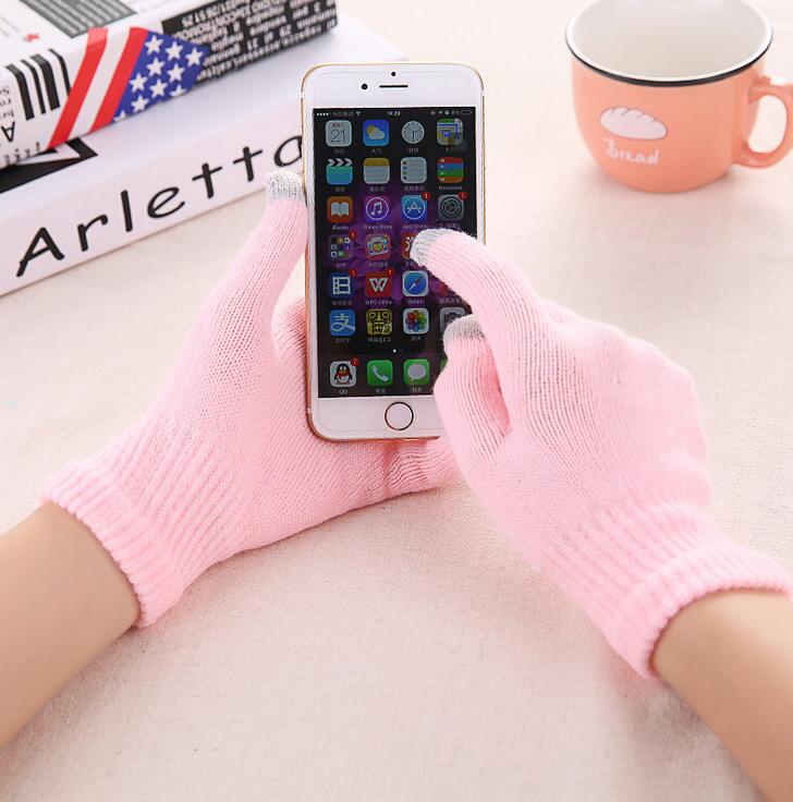 Cosycombe™ Waterproof Touchscreen Winter Gloves with Fluffy Fleece Lining