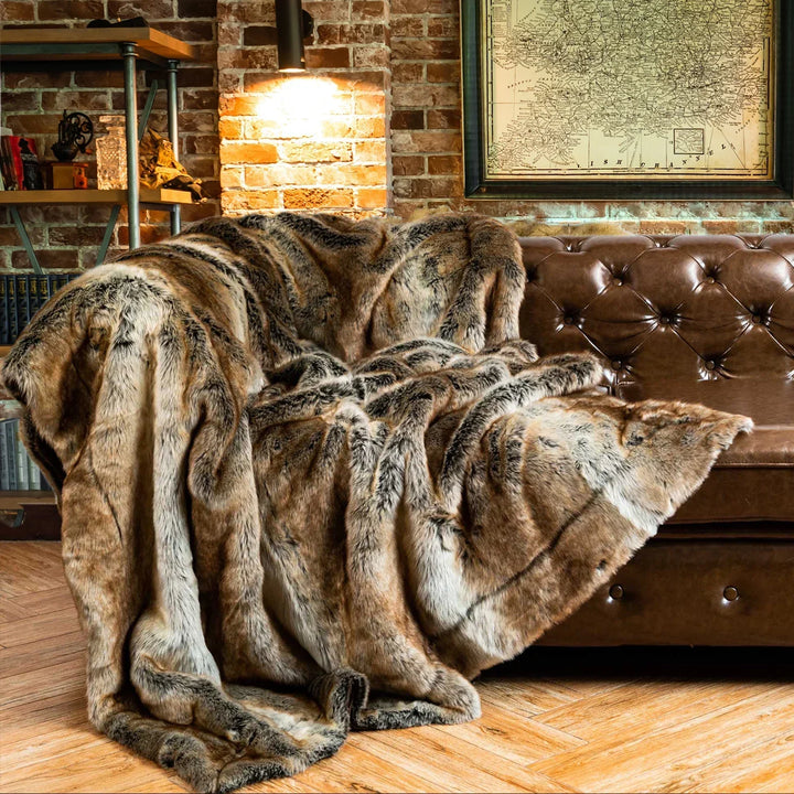Cosycombe™ Plush Faux Fur Throw Blanket for Sofa and Bedroom, Extra Warm