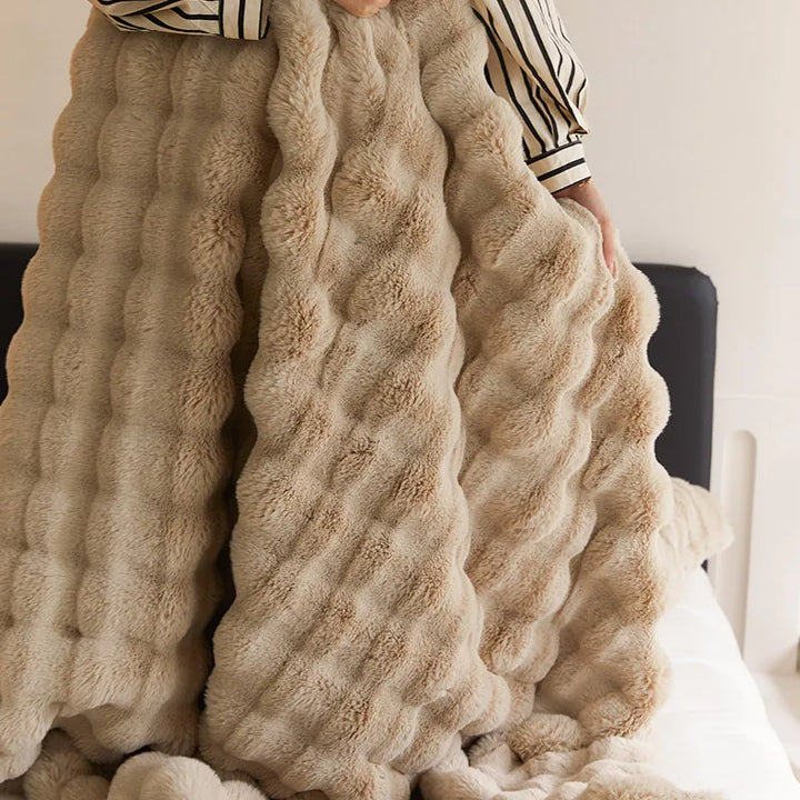 Cosycombe™ Luxe Soft Throw Blanket for Cosy Winter Evenings