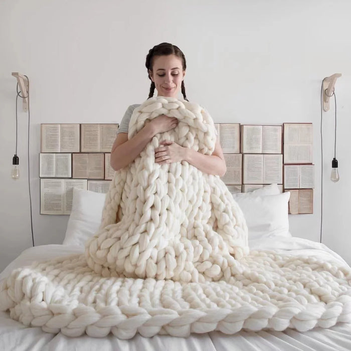 Cosycombe™ Chunky Knit Wool Throw for a Cosy Sofa and Bed