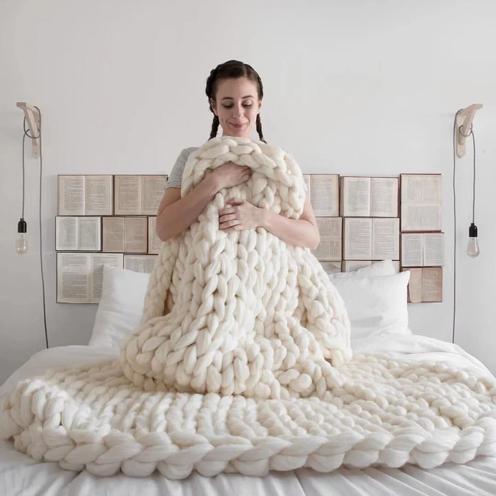 Cosycombe™ Chunky Knit Wool Throw for a Cosy Sofa and Bed