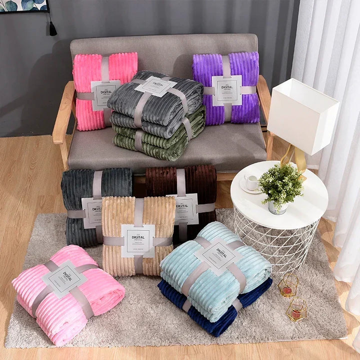 Cosycombe™ Ribbed Flannel Fleece Throw – Fluffy and Warm for Sofa or Bed