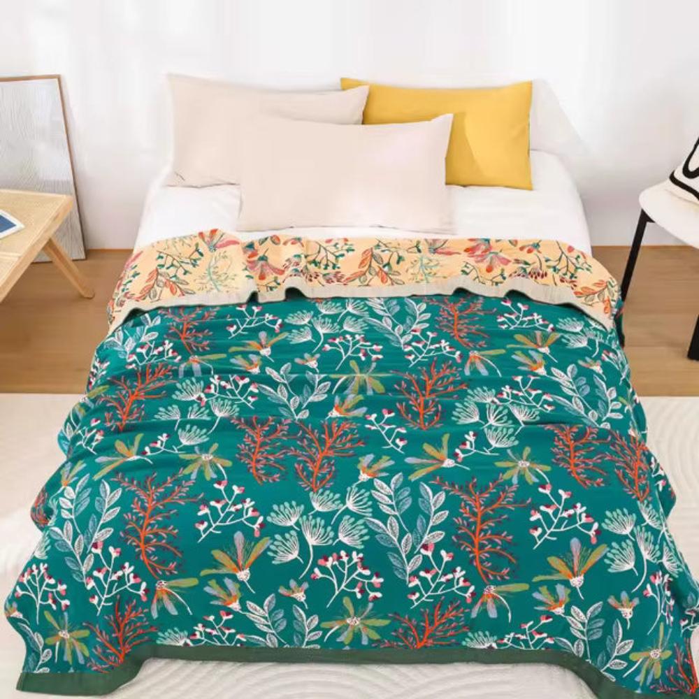 Cosycombe™ Four-Layer Gauze Blanket – Light, Fluffy and Cosy