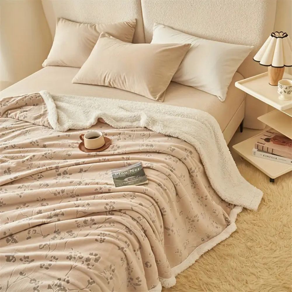Cosycombe™ Double-Layer Plush Fleece Blanket With Beige Floral Print