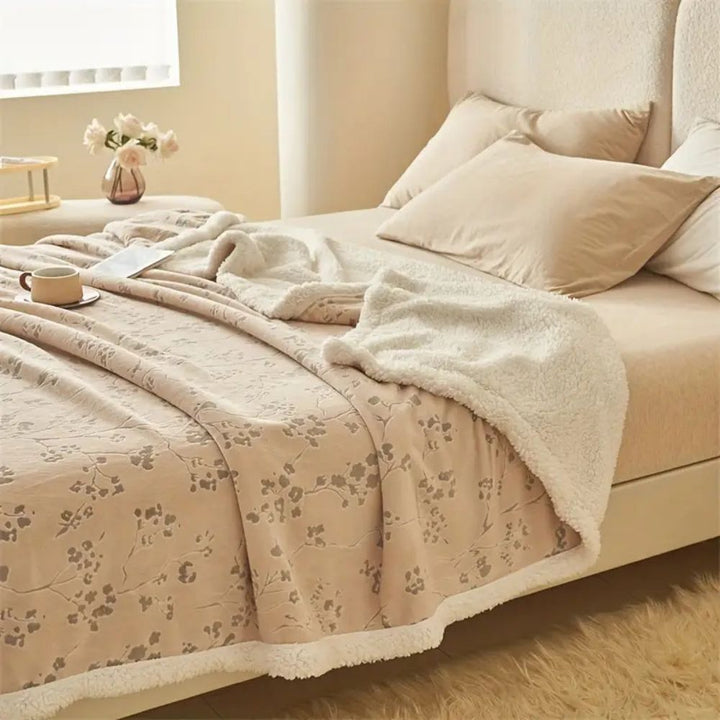 Cosycombe™ Double-Layer Plush Fleece Blanket With Beige Floral Print