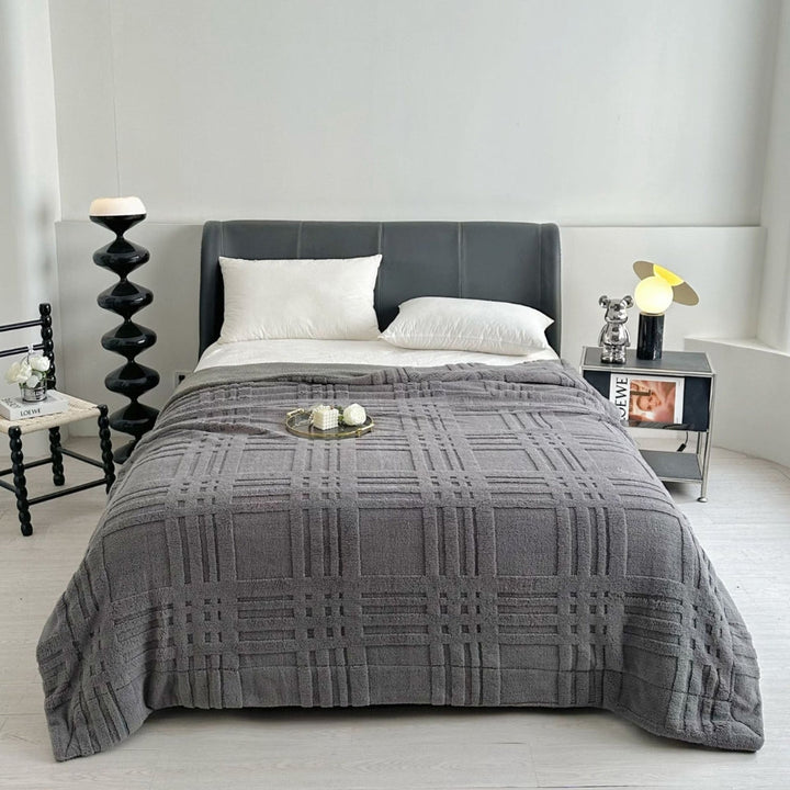 Cosycombe™ Embossed Grid Knit Blanket in Double-Layer Soft Microfibre