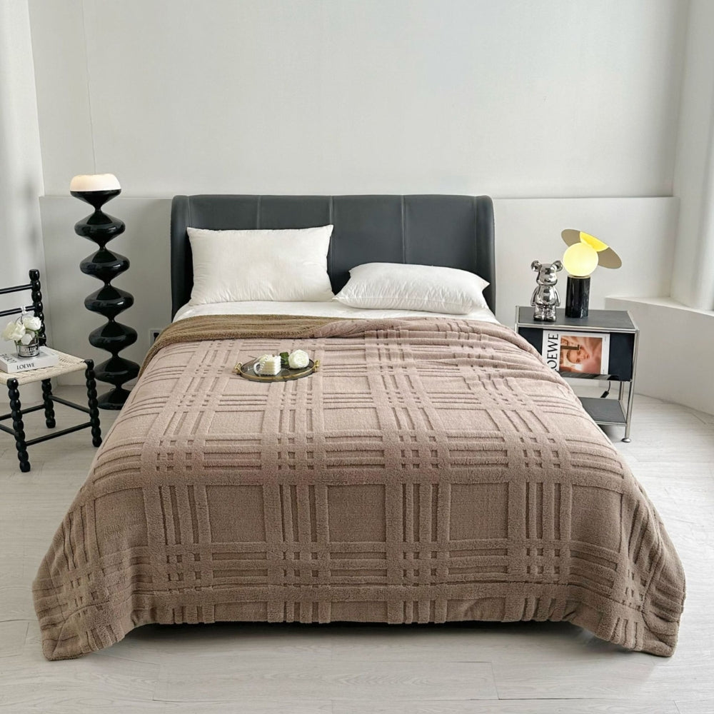 Cosycombe™ Embossed Grid Knit Blanket in Double-Layer Soft Microfibre