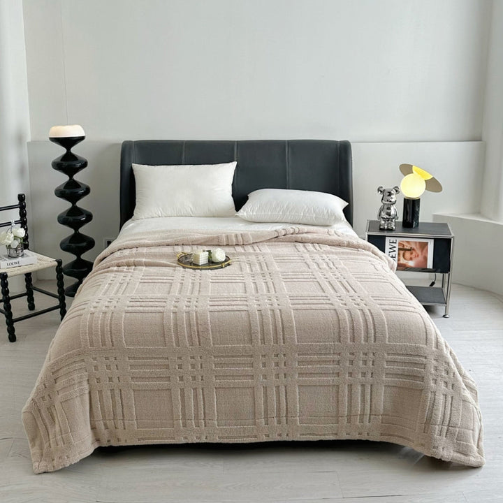 Cosycombe™ Embossed Grid Knit Blanket in Double-Layer Soft Microfibre