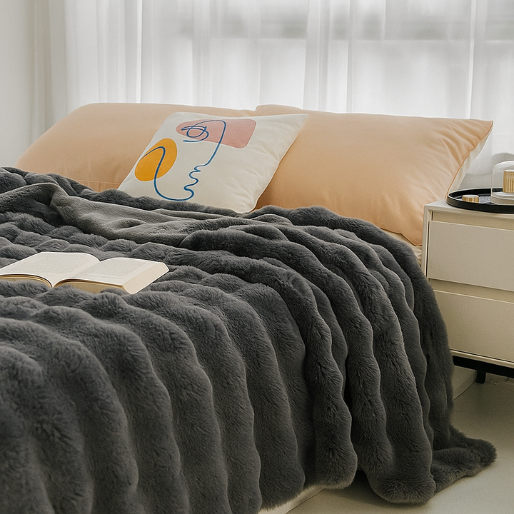 Cosycombe™ Reversible Faux Rabbit Fur Throw with Bubble Texture