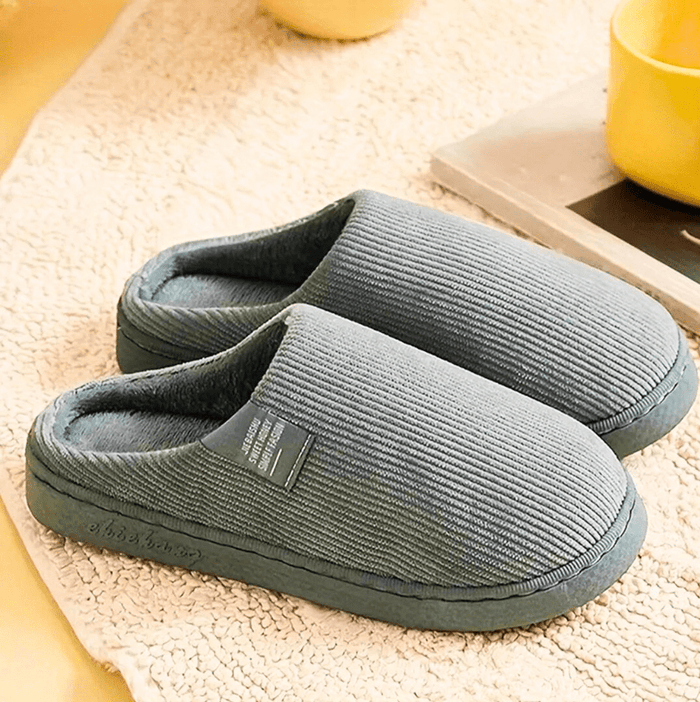 Cosycombe™ Women's Warm Slip-On Slippers for All-Day Comfort