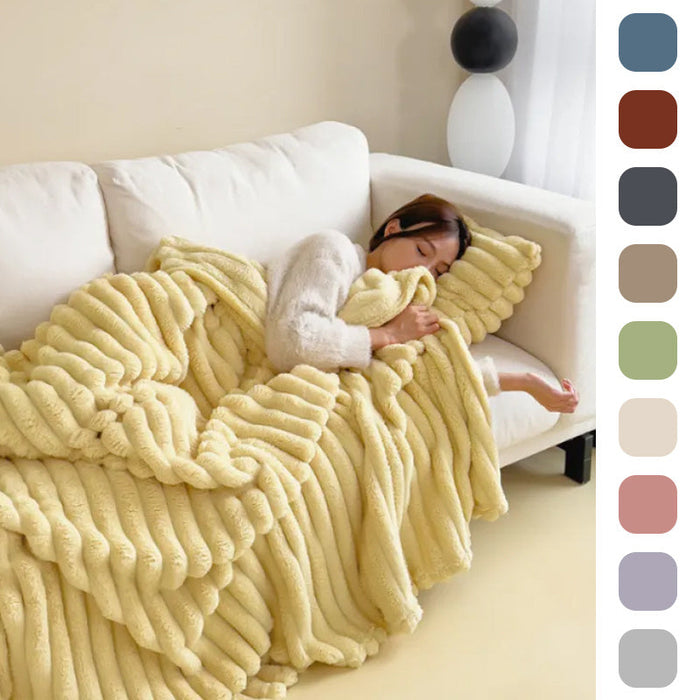 Cosycombe™ Ultra-Soft Lightweight Fleece Blanket for Winter Evenings