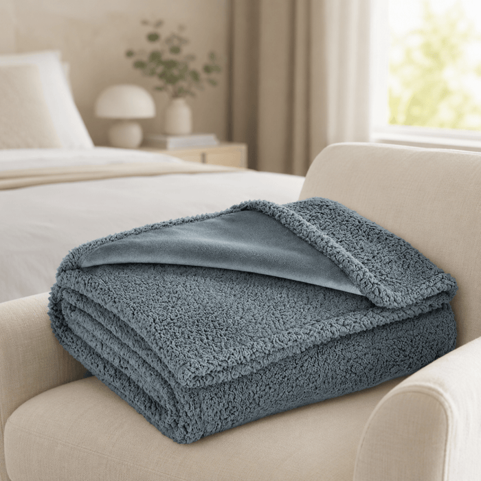 Cosycombe™ Waterproof Fleece Blanket with Discreet Protective Layer