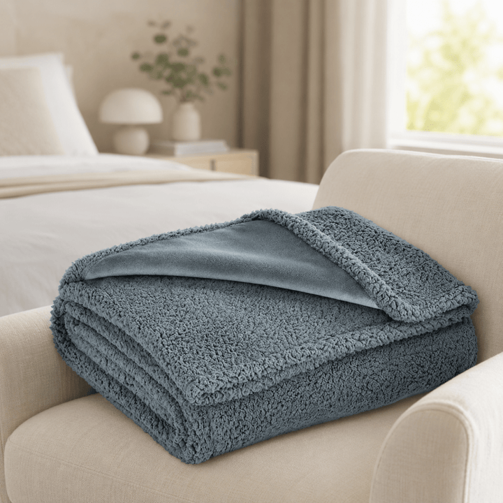 Cosycombe™ Waterproof Fleece Blanket with Discreet Protective Layer