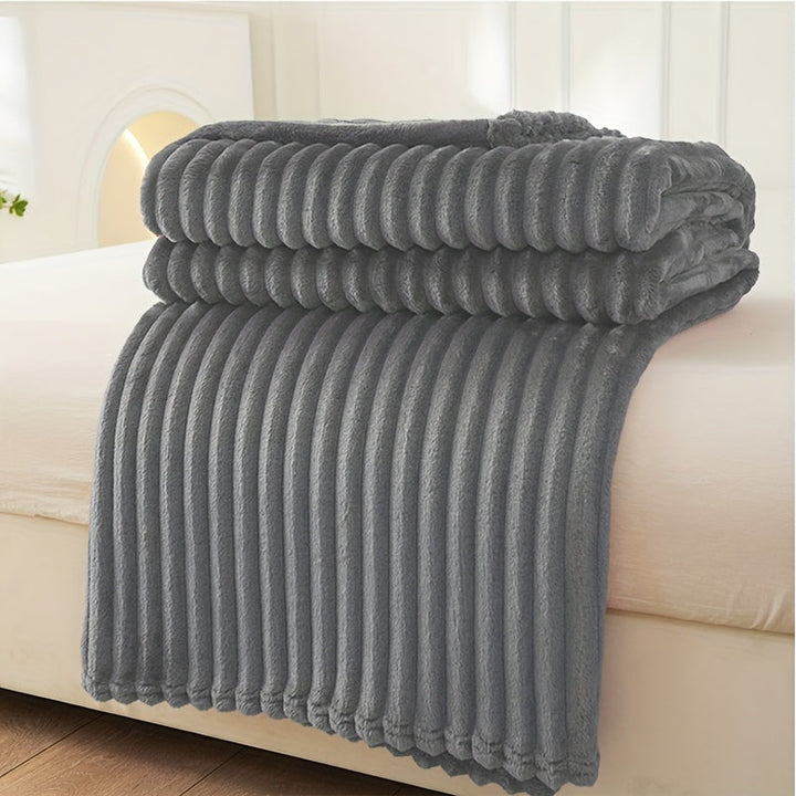 Cosycombe™ Ribbed Plush Blanket with a Soft, Cosy Texture