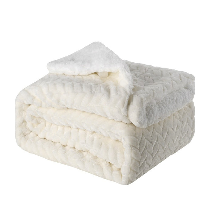 Cosycombe Thick sherpa blanket with fluffy lamb-style reverse