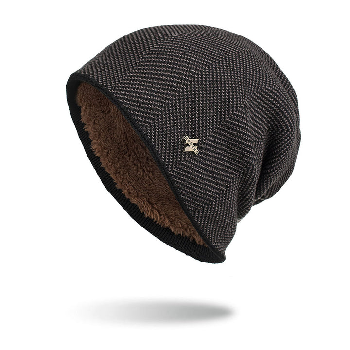 Slouchy knitted beanie with fleece lining